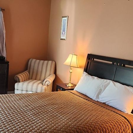 Sea Haven Resort Motel Southampton Exteriör bild
